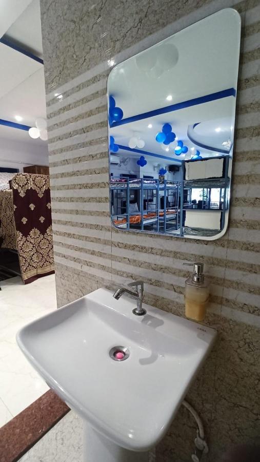 Laxmi Dormitory Vrindāvan المظهر الخارجي الصورة