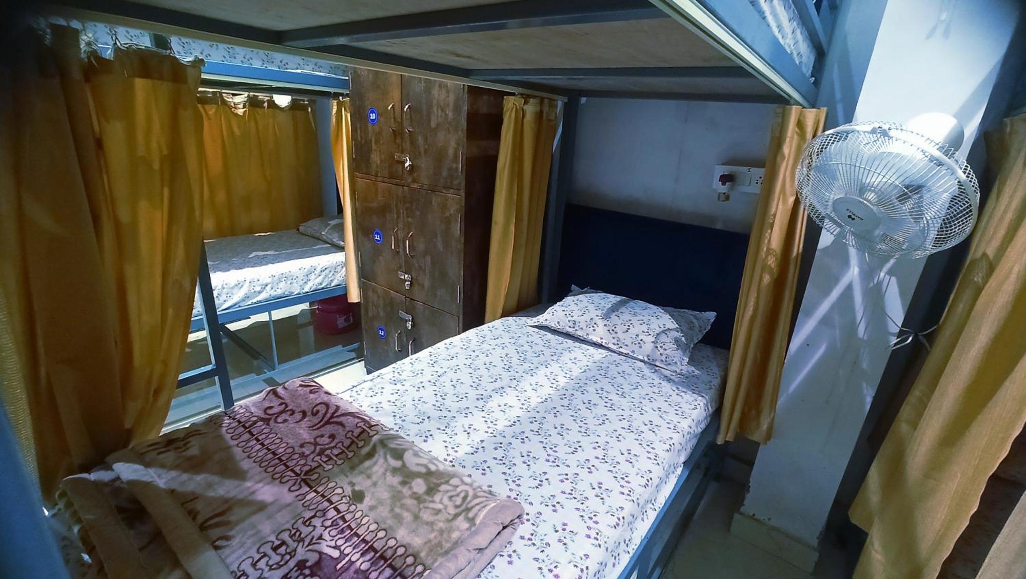 Laxmi Dormitory Vrindāvan المظهر الخارجي الصورة
